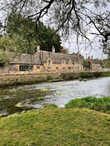 Exploring Bibury: The Historic Gem of the Cotswolds RoamingXplorer