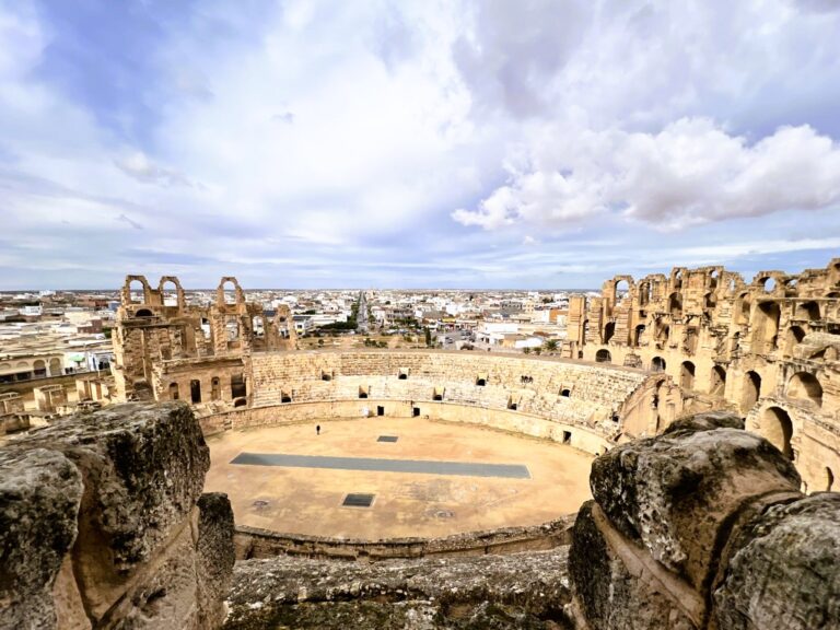 RoamingXplorer in El Jem Tunisia